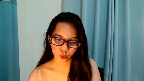lady_veronicax online show from June 28, 1:28 pm