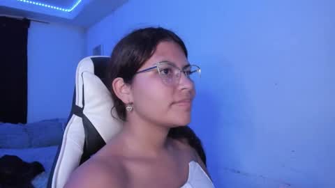  Lady  online show from November 21, 2:35 am