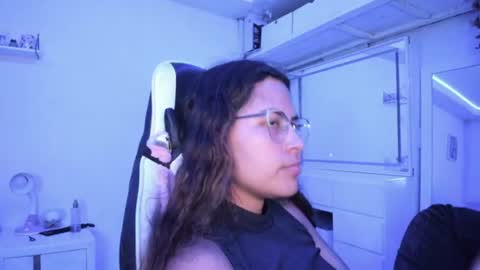  Lady  online show from July 15, 3:44 am