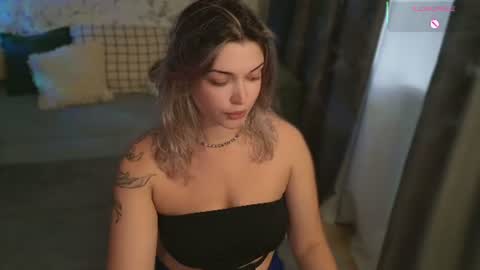 ladylancaster online show from July 30, 3:13 pm