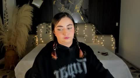 Lady  online show from January 7, 4:49 am