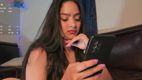 Laila online show from November 28, 2:36 am