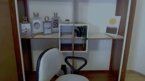Snapshot of laimapinch_ chatting on September 28, 1:05 pm Laima online show from September 28, 1:05 pm