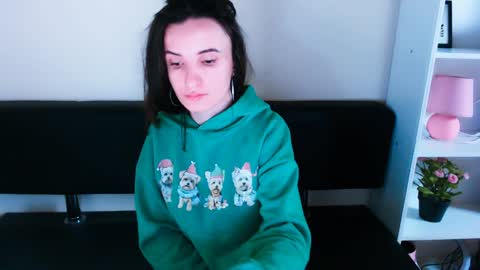 Snapshot of laimapinch_ chatting on December 28, 8:37 am Laima online show from December 28, 8:37 am