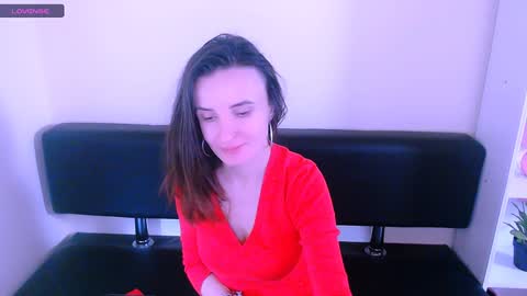 Snapshot of laimapinch_ chatting on December 12, 3:27 pm Laima online show from December 12, 3:27 pm