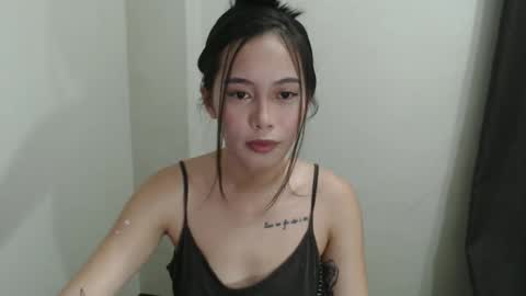 Snapshot of lalaineexx chatting on September 11, 12:05 pm Bellaaa 333 online show from September 11, 12:05 pm