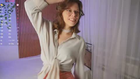 Julia online show from July 16, 8:13 pm