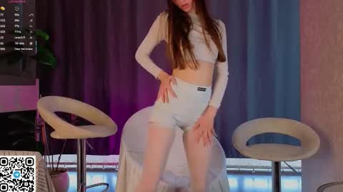 Julia online show from November 7, 8:09 am