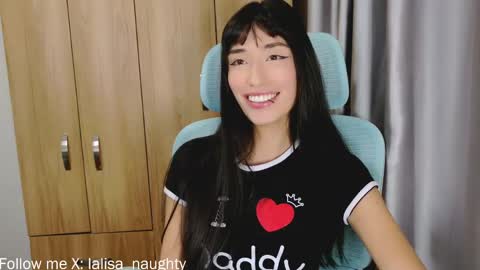 Lisa  online show from May 1, 6:55 pm