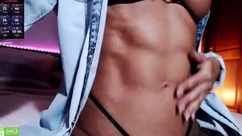 Lola online show from June 21, 7:40 pm