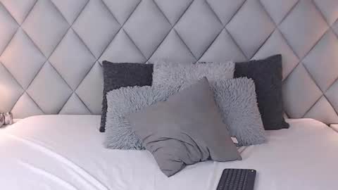 Laly Castro online show from February 6, 8:13 pm