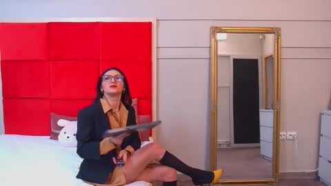 LanaBanner online show from January 8, 5:44 am