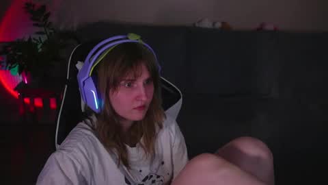 Kay online show from May 4, 6:33 pm