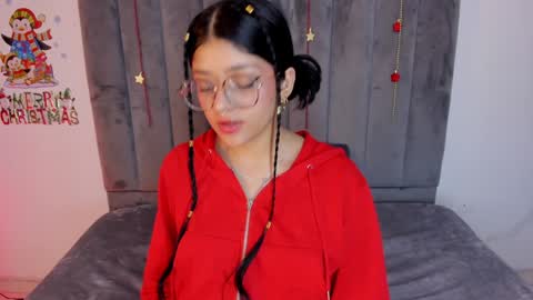 Snapshot of lana_dol chatting on January 4, 12:16 pm ... . . ... online show from January 4, 12:16 pm