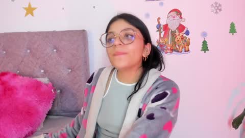 Snapshot of lana_dol chatting on December 29, 10:36 pm ... . . ... online show from December 29, 10:36 pm
