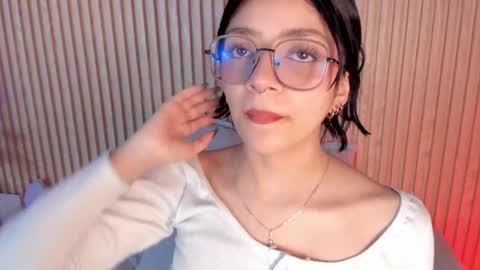 ... .          . ... online show from November 28, 5:05 pm