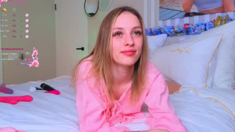 Snapshot of lana_me chatting on December 20, 9:00 am Milana online show from December 20, 9:00 am