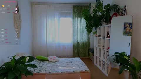 Lana online show from October 19, 1:35 pm