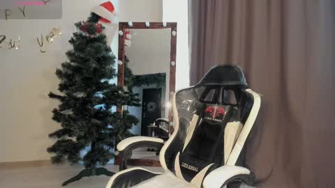 Lana online show from February 17, 9:46 am