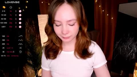 Snapshot of lanablu_ chatting on September 30, 2:28 am Lana online show from September 30, 2:28 am