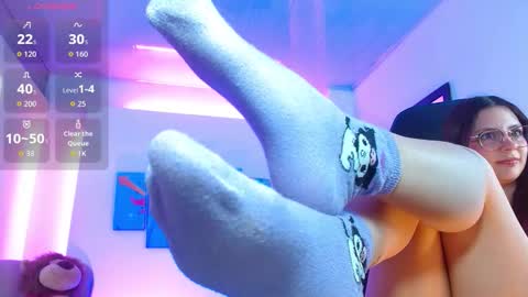 Alana Garcia  online show from November 27, 12:30 pm