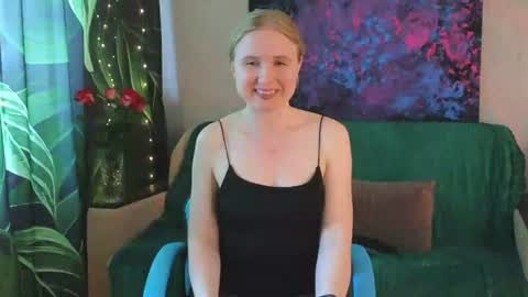 LanaviSmith online show from July 9, 7:33 am
