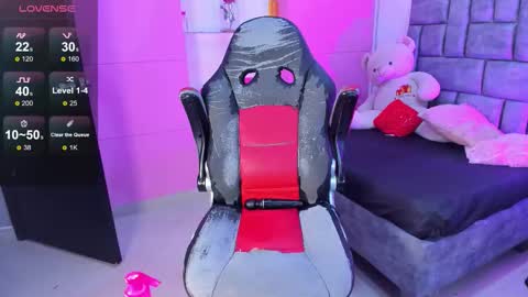 lanna1_ online show from September 24, 2:38 pm