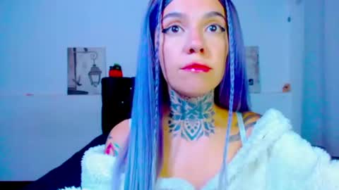 LANNIE   online show from June 16, 2:23 am