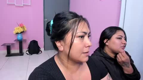Snapshot of lapeligrosa_ chatting on December 31, 2:40 am lapeligrosa_ online show from December 31, 2:40 am