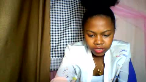lara_belle online show from June 22, 3:25 am