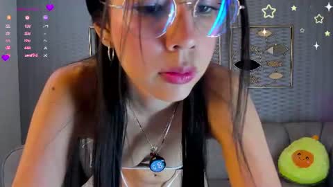 Lara online show from June 14, 7:03 pm