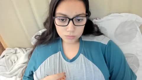 lara online show from March 6, 7:53 pm