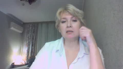 laramrs online show from January 14, 3:39 pm