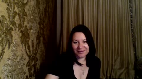 LaraSwity online show from August 2, 8:45 pm