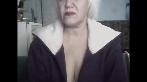 larisaq4ugo24 online show from May 2, 4:10 pm