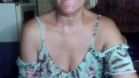 larisaq4ugo24 online show from July 29, 7:19 am