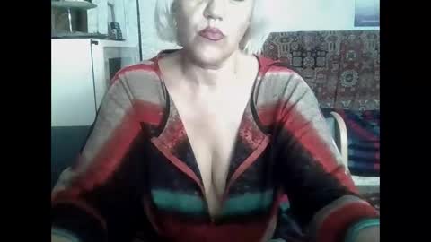 larisaq4ugo24 online show from June 11, 11:29 am