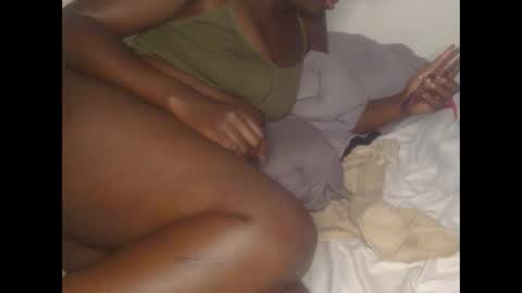 larvy12 online show from March 14, 12:44 am