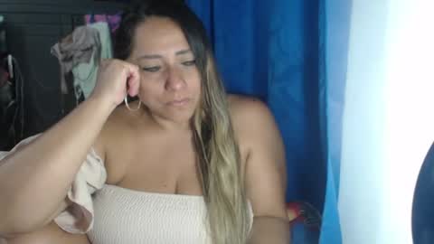 latin_big_boobs online show from April 19, 4:45 am