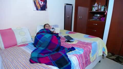 Snapshot of latinasexy_001 chatting on February 19, 2:44 am LORENA online show from February 19, 2:44 am
