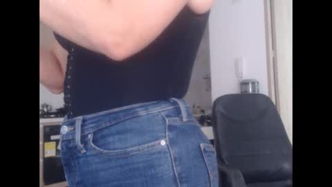 latinpaprika online show from March 5, 10:33 pm