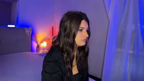 Laura online show from June 26, 4:58 am