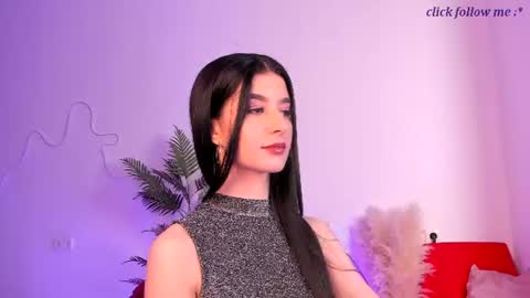 Laura online show from July 28, 8:23 pm