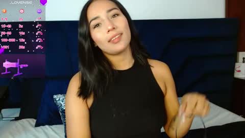 Snapshot of laura_golden1 chatting on February 26, 7:19 pm lLAURA online show from February 26, 7:19 pm