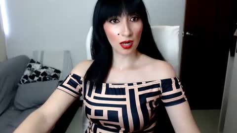 Laura online show from June 27, 10:16 pm
