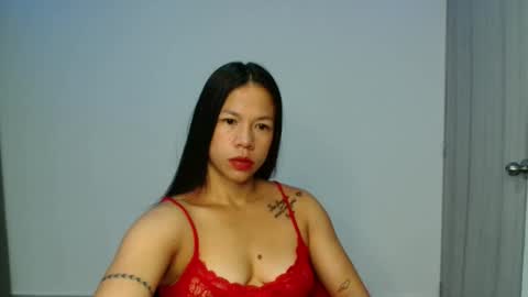 lauracb          online show from March 31, 12:05 pm