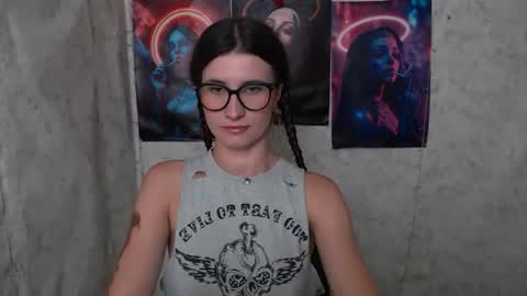 Laura online show from July 8, 8:49 am