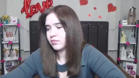 LauraHlot online show from February 23, 4:22 am