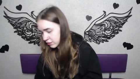 LauraHlot online show from October 4, 5:57 am