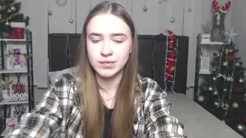 LauraHlot online show from December 21, 7:07 pm